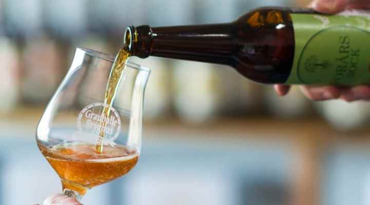 Ølsmagning-og-rundvisning-hos-grauballe-bryghus